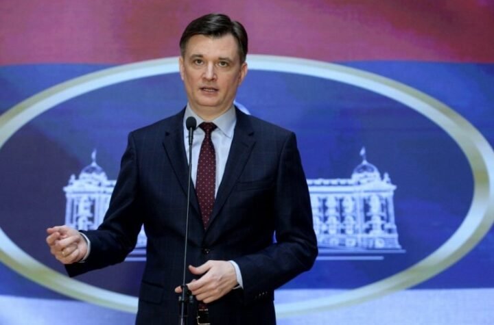 "SKANDAL U REŽIJI EVROPARLAMENTARACA" Jovanov: "Odbili su da prođu kroz centralni hol Skupštine jer je u njemu postavka o Jasenovcu"