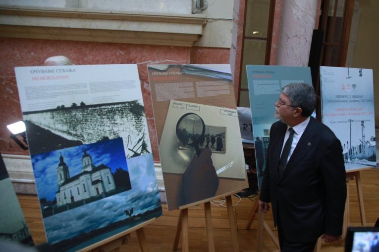 SKANDAL U SKUPŠTINI: Picula bežao od istine o Jasenovcu! Tražio da ne gleda srpske žrtve jer mu "VREĐAJU OSEĆANJA"