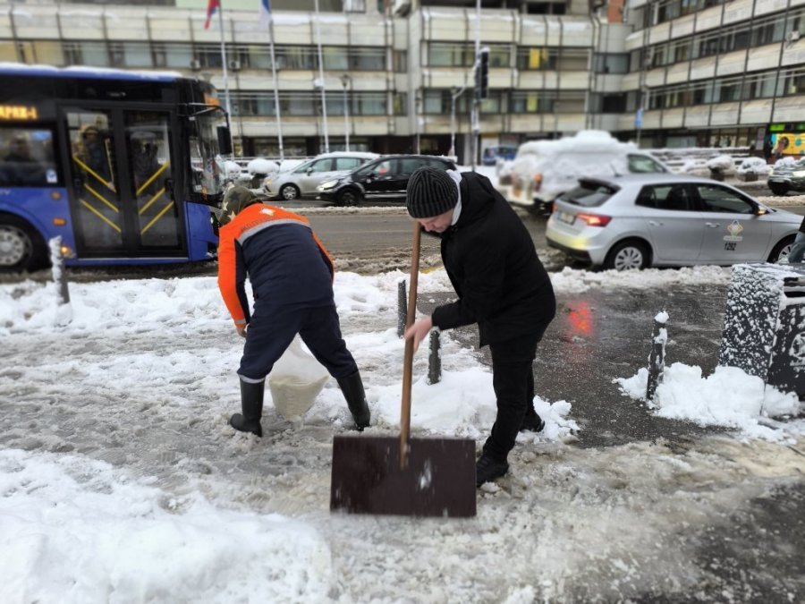"SNEG NIKOG NIJE IZNENADIO!"