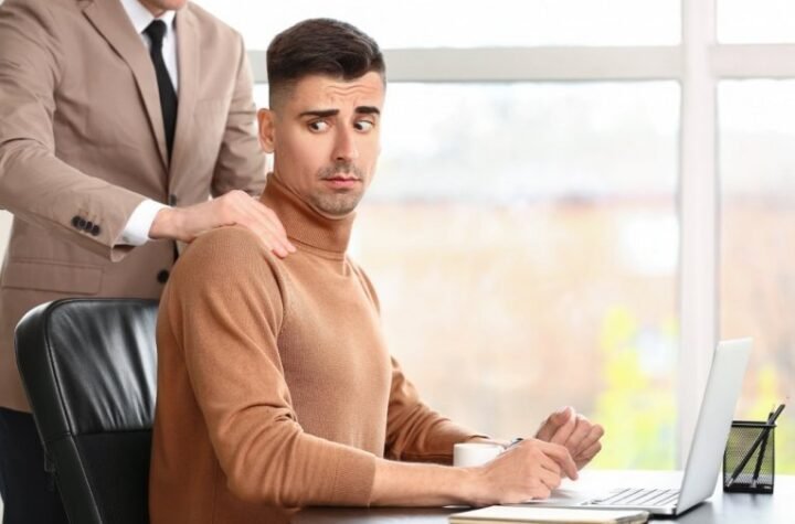 ŠOK TVRDNJE MINISTRA: "Zbog stresa na poslu postajete GEJ!" Haos nakon bizarnog objašnjenja - ljudi masovno hapšeni, a organizacije za ljudska prava NA NOGAMA!