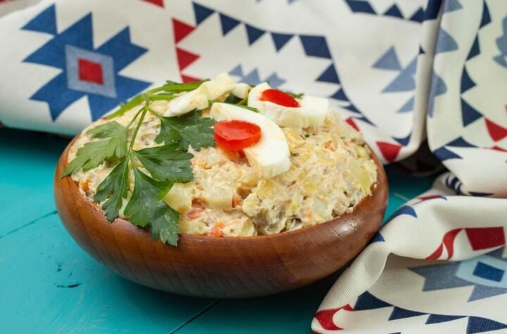 Salata bez koje više neće proći nijedno slavlje: Kažu da je bolja čak i od ruske, smazaćete je za tren oka