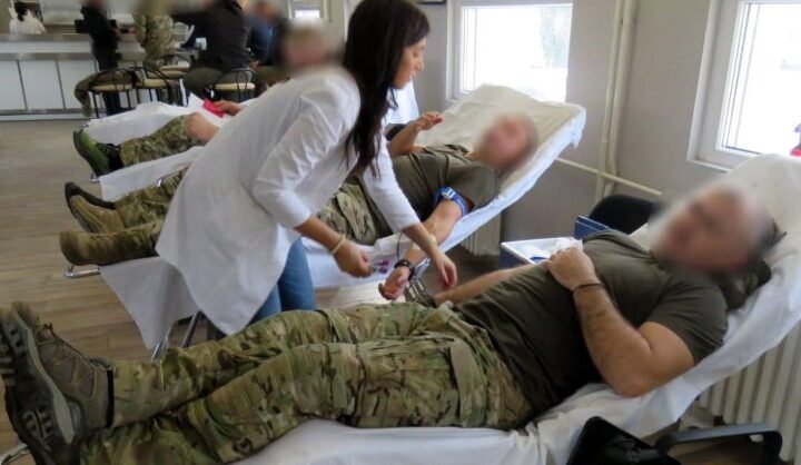 Solidarnost se ne meri rečima! 57 pripadnika Specijalne antiterorističke jedinice dobrovoljno dalo krv