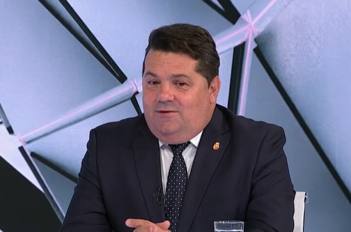 Stevandić: Šta god Srbima pokušate da otmete, zabranite ili ukinete, oni od toga jednog naprave dvoje!