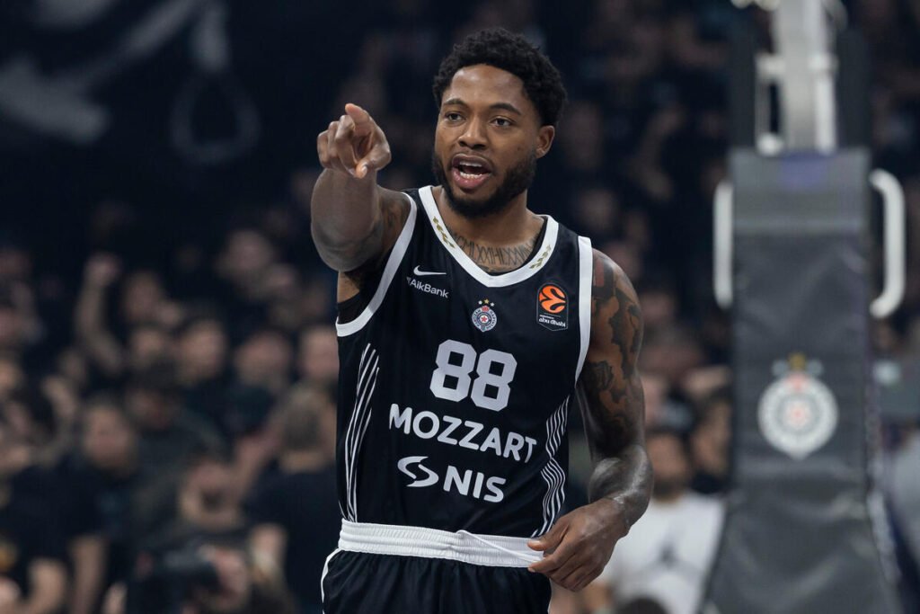 Tajrik Džons napustio Partizan! (Foto)