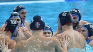 (UŽIVO) LUDNICA U ARENI, ŠTA JE OVO?! SRBIJA I CRNA GORA PRAVE SPEKTAKL: 'Delfini' rešetaju u trileru koji nema milosti!