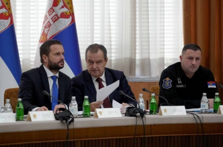 VANREDNA SITUACIJA NA SNAZI U 10 OPŠTINA U SRBIJI! Završena sednica Republičkog štaba za vanredne situacije - OVO SU ZAKLJUČCI!