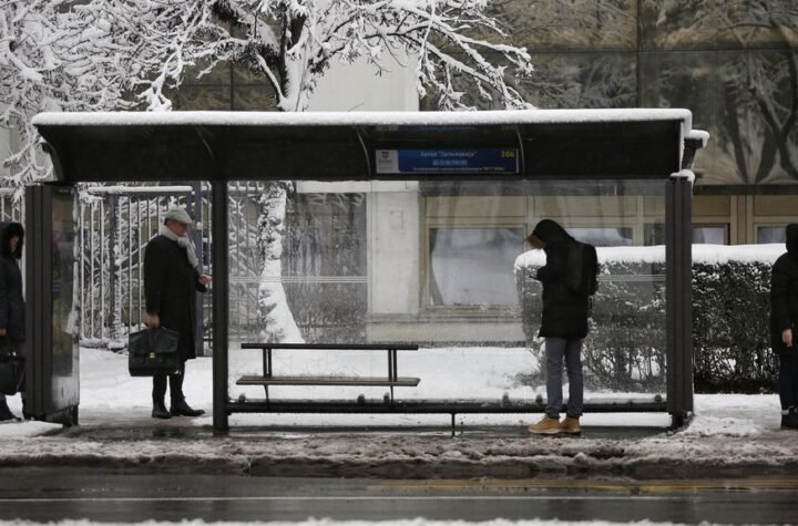 VAŽNO OBAVEŠTENJE ZA BEOGRAĐANE: Zbog snega izmenjene trase više autobuskih linija, evo šta je promenjeno
