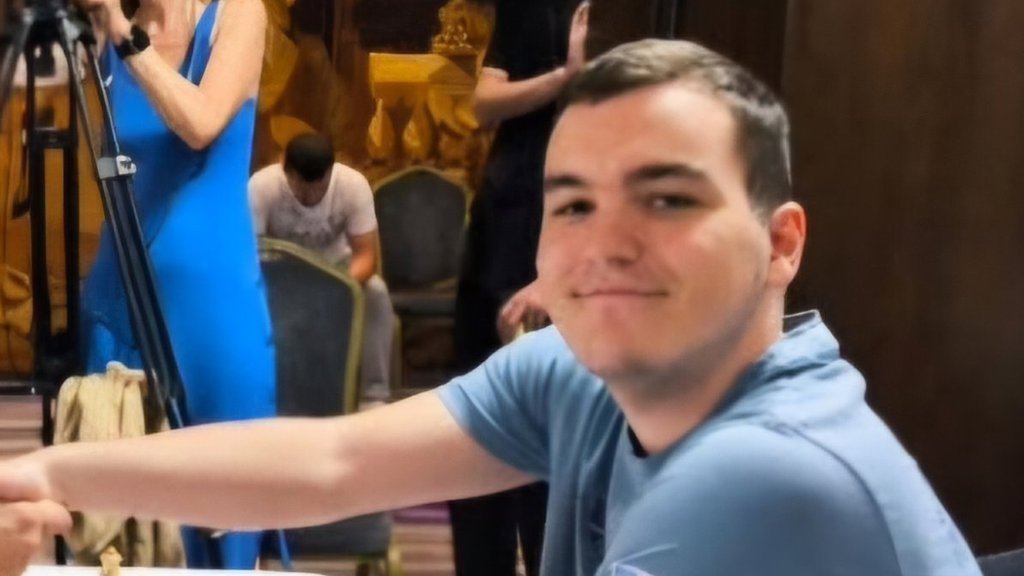 VELEMAJSTOR BOJAN MAKSIMOVIĆ NA REJTING LISTI SRBIJE