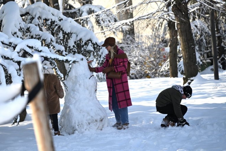 VREMENSKA PROGNOZA ZA 9. JANUAR: Sibirski talas zaledio Srbiju, palo 33 cm snega!