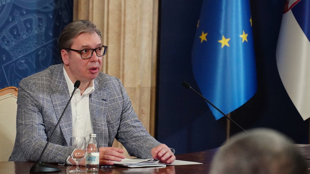 VUČIĆ OTKRIO KADA RAFINERIJA POČINJE SA RADOM: Imaćemo i struje i gasa i naftnih derivata i svega, ljudi ne moraju da brinu