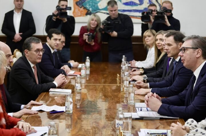 VUČIĆ SE SASTAO SA BAROOM: Nakon sastanka potpisivanje izjave o projektu beogradskog metroa