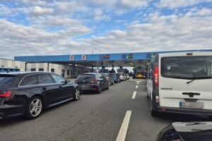 Vozači, pažnja! Radovi na ključnim deonicama i blokade na granicama