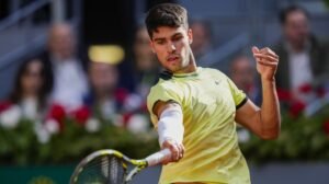 ALKARAZ PREŽIVEO Španac posle preokreta srušio Hačanova i prošao u polufinale