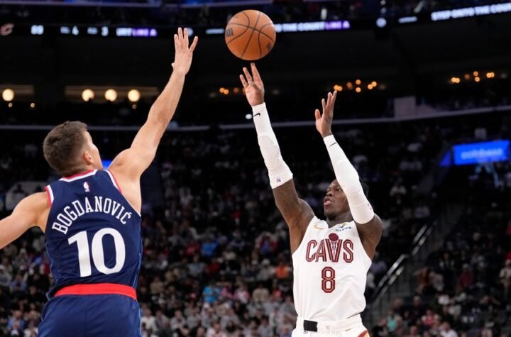 Bogdan Bogdanović postigao osam poena u porazu Los Anđeles Klipersa