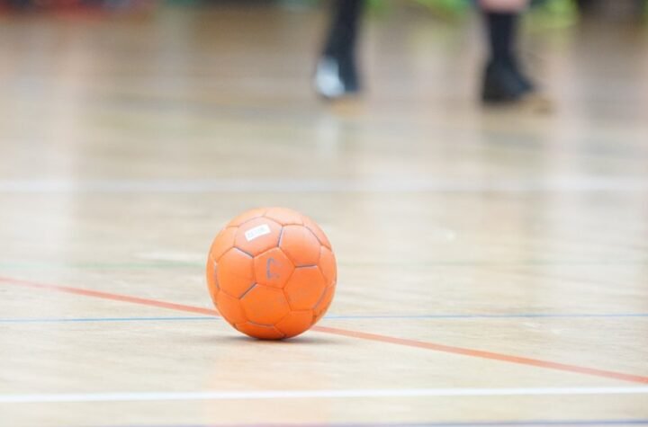 Bruka: Rukometaši Hrvatske pevali skandaloznu Tompsonovu pesmu protiv Srba