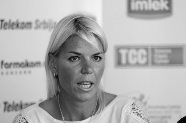 "ČEKAJ ME GORE, DOBRI PRIJATELJU MOJ!" Poznati se opraštaju od tragično nastradale Tatjane Ječmence, PLAČE NEBO NAD SRBIJOM!