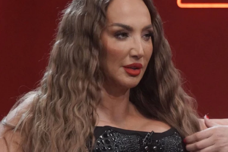 ČITULJA MAJKE GOGE SEKULIĆ KIDA DUŠU: Pevačica uputila POSLEDNJE REČI! (FOTO)