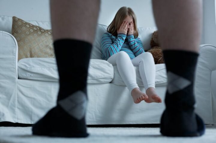 DANJU SPASAVAO ŽIVOTE, NOĆU SEJAO SMRT: Tehničar hitne pomoći bio SERIJSKI UBICA? Isplivala mračna tajna čoveka u belom!