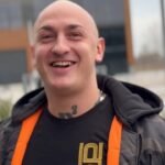 DESINGERICA SE DOVEZO U ZLATNOJ LIMUZINI, DEVOJKE SE POLOMILE OKO NJEGA! Voditelj potpuno ZATEČEN - ovo još niste videli!