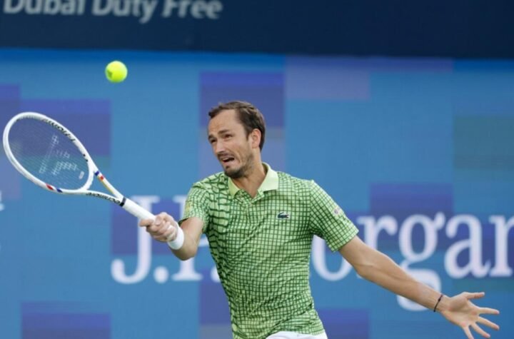 Danil Medvedev posle 22 titule konačno osvojio jednu u istom gradu (Foto)