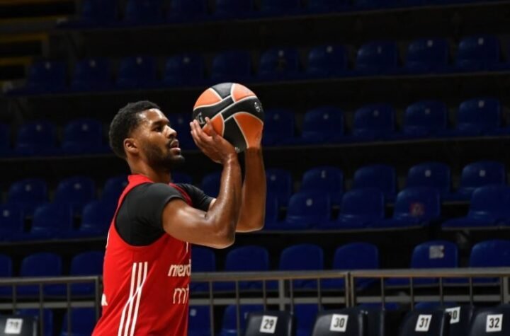 Džered Batler otvorio dušu: Zbog čega sam odbio Olimpijakos i izabrao Crvenu zvezdu?