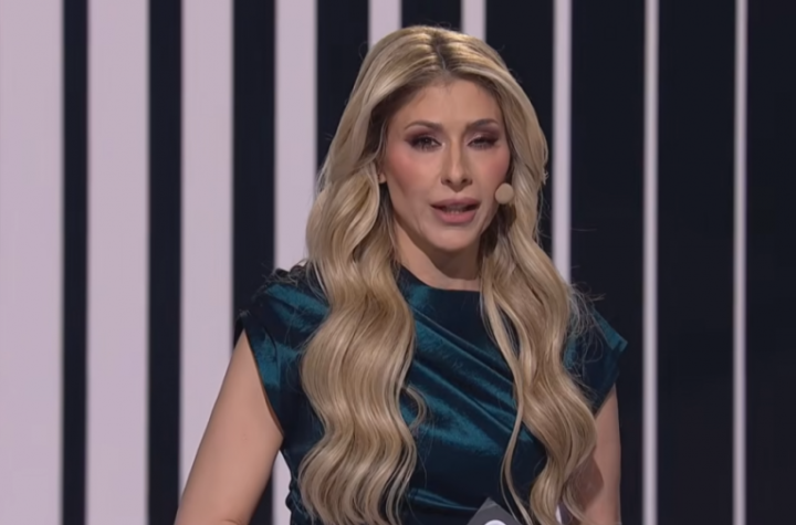 EVO ZAŠTO O VODITELJKAMA PZE BRUJI REGION! Dragana i Kristina OTELE SVU PAŽNJU, njihove toalete ODUZIMAJU DAH! (GALERIJA)