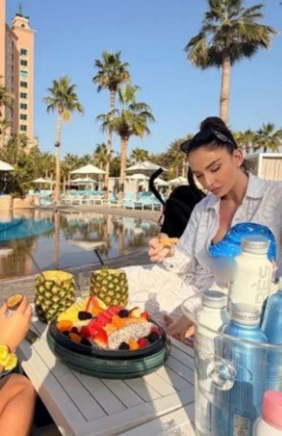 EVO ZAŠTO SVI BRUJE O SINU KAĆE ŽIVKOVIĆ! Pevačica iznenada napustila Srbiju, EVO GDE JE MALI STEFAN! (FOTO)