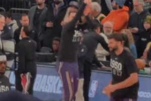 GLEDA GA, NE TREPĆE! Dalila Dragojević bacila oko na Luku Dončića, evo šta se DESILO PRED UTAKMICU! (GALERIJA)