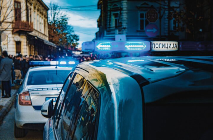 HOROR KOD BEOGRADA! Maskirani razbojnici mu upali u kuću - VEZALI GA I DAVILI!