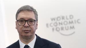 HRVATI BI DA IM SE NEKO OPET IZVINJAVA: Vučić im smeta jer ne da na Srbe i Srbiju, kao i zato što ih svakog dana podseća na etničko čišćenje koje su s