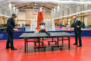 "IGRAO SAM SA NAJBOLJIM STONOTENISEROM MEĐU POLITIČARIMA!" Vučić u Astani u izdanju kakvom ga nikada niste videli! (FOTO)