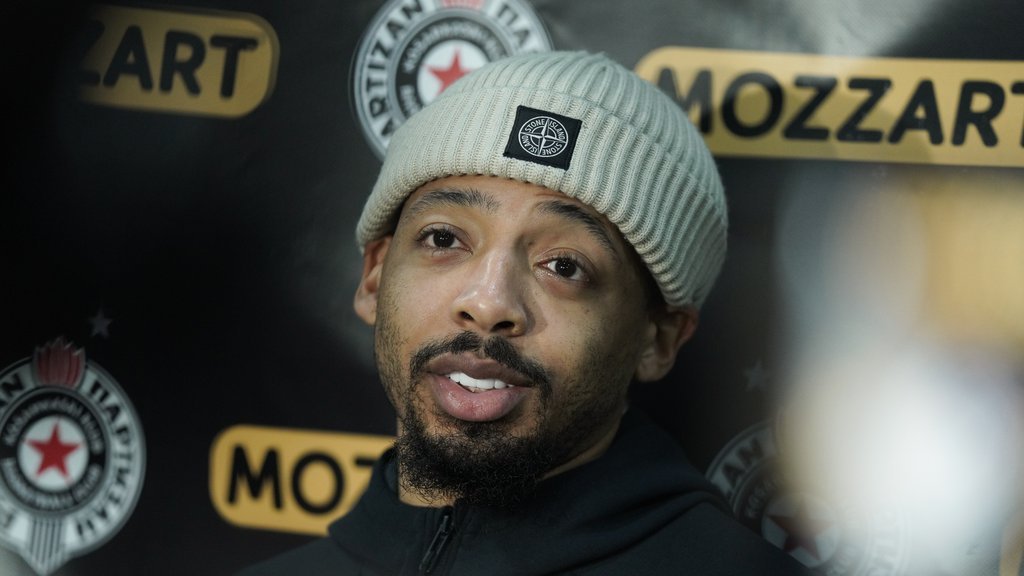 Kada se vraća Karlik Džons? Penjaroja dao odogovor koji navijači željno iščekuju