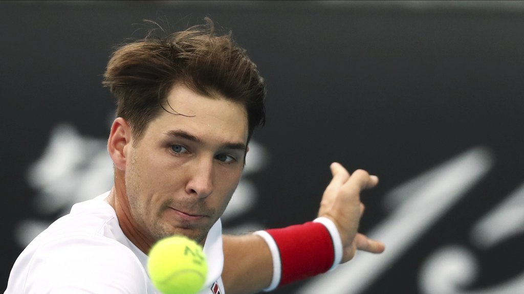 LAJOVIĆ PUŠTEN IZ BOLNICE Evo u kakvom se stanju nalazi srpski teniser nakon teške povrede