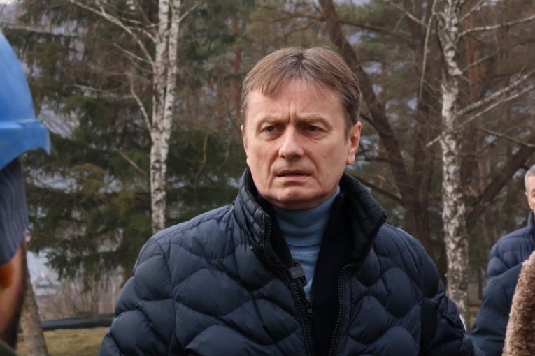 MINISTAR GLIŠIĆ OBIŠAO VAŽAN PROJEKAT: Evo kako teku radovi na rekonstrukciji vodovodne mreže u opštini Kosjerić! (FOTO)