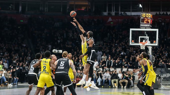 Makabi Tel Aviv se vraća u Beograd, rat zaustavio sport i Evroligu u Izraelu