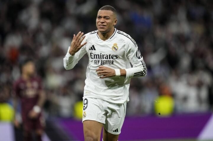 Mbape plaća majci za finansijsko/savetodavne usluge: Zarađuje više od njegovih saigrača, šokiraće vas iznos!