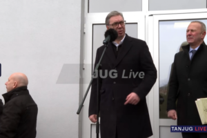 "NAPRAVIĆEMO SISTEM MOBILNIH AMBULANTI!" Vučić pronašao rešenje za probleme meštana Borskog i Zaječarskog okruga!