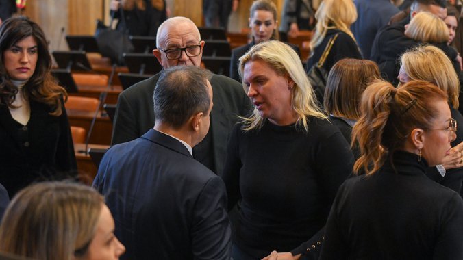 OD EMOTIVNIH GOVORA I KAMEN BI ZAPLAKAO: Evo kojim rečima su se kolege oprostile od Tatjane Ječmenice (FOTO)