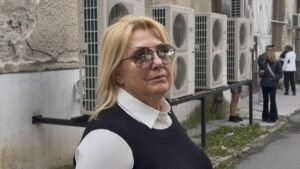 OVA POZNATA VODITELJKA JE U SRODSTVU SA SNEŽANOM ĐURIŠIĆ! Evo o kojoj dami je reč - ŠOK!