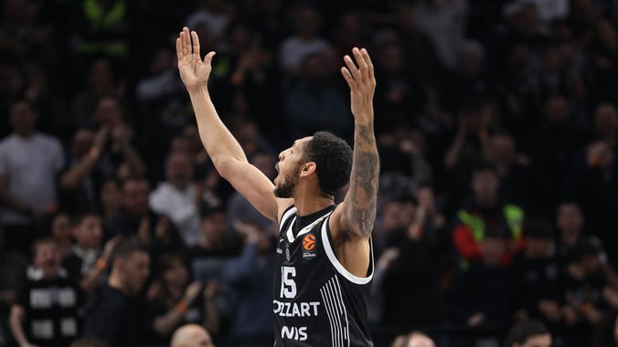 PEJN SE PRVI PUT OGLASIO NAKON ODLASKA IZ PARTIZANA! Otkrio je kako se sve desilo - bio je na utakmici, a onda je stigao jedan poziv!