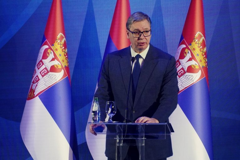 "PLANOM 2030-2035. PREDVIĐENO ULAGANJE OD TRI DO PET MILIJARDI EVRA U LOKALNE PUTEVE"! Vučić saopštio važnu vest!