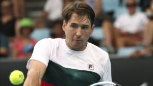 PORAZ NA STARTU: Lajović eliminisan u prvom kolu turnira u Santijagu