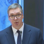 PREDSEDNIK U NEDELJU GOST EMISIJE "IZMEĐU REDOVA"! Vučić o svim najvažnijim pitanjima u nedelju u 13.05!