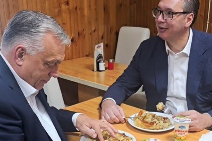 PREDSEDNIK VUČIĆ PRIMA ČESTITKE ZA NACIONALNI PRAZNIK: Evo šta mu je poručio veliki prijatelj Viktor Orban!