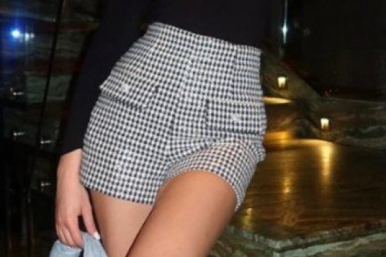 PRVO OGLAŠAVANJE LARE ČOLIĆ NAKON BOMBAŠKOG NAPADA! Ćerka pevača doživela ŠOK, objava se deli munjevitom brzinom!