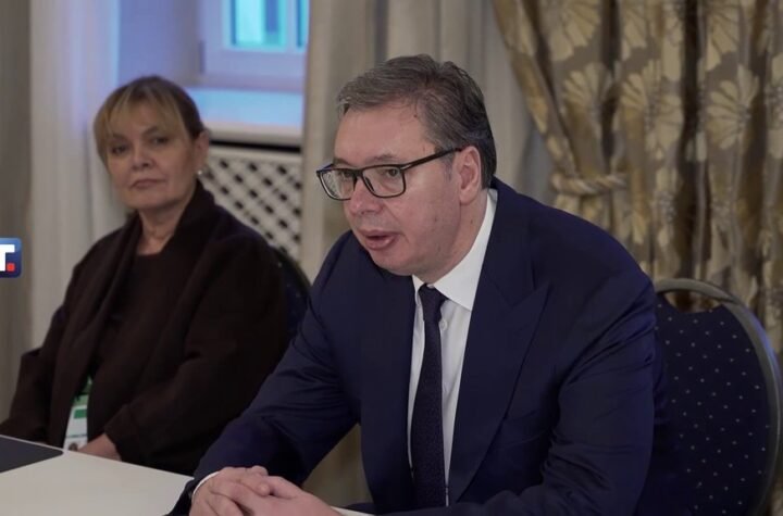 Predsednik Vučić se sastao sa Koenom u Minhenu: Sledi razgovor sa Koštom