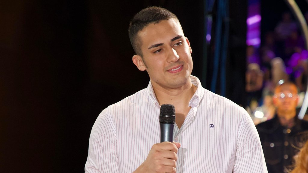 RANI RADOVI MURATA ASLYGUZINA! Isplivale njegove slike iz mladosti, izvajano telo u prvom planu! Da li biste ga prepoznali?! (FOTO)