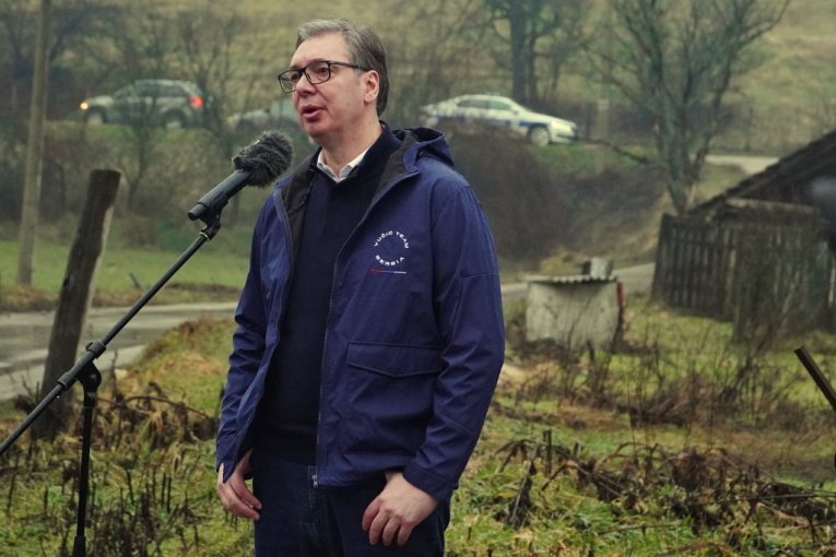 SAMI STE OTVORILI PANDORINU KUTIJU! Vučić raskrinkao Prištinu: Kurti udara na mene jer mu se trese tlo pod nogama zbog "žute kuće"