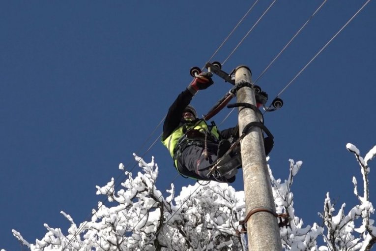Ekipe imaju pune ruke posla