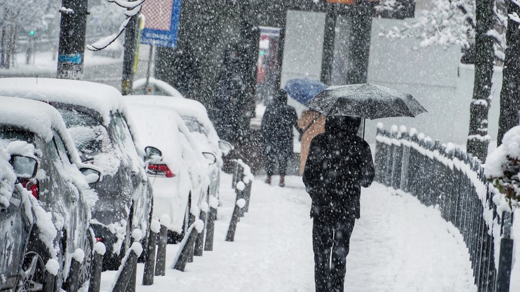STIŽE NOVA TURA SNEGA, PADAĆE I U BEOGRADU! Spemite se za nove PROMENE VREMENA: Ovo se mnogima neće svideti